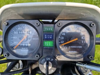 Suzuki DR 350 S - 4