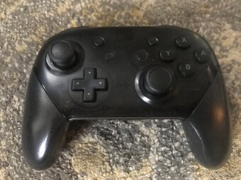 nintendo switch 9 her 2 ovladace - 4