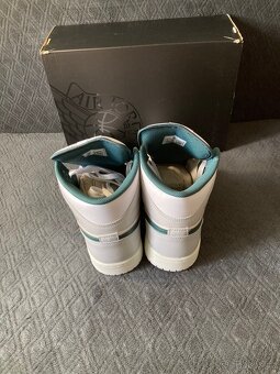 Nike Air Jordan 1 Mid Oxidized Green - 4