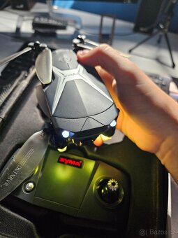 Dron SYMA AIR Z6 - 4
