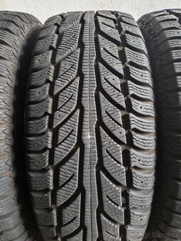 ZIMNÍ PNEU COOPER 215/65/16-4KS - 4