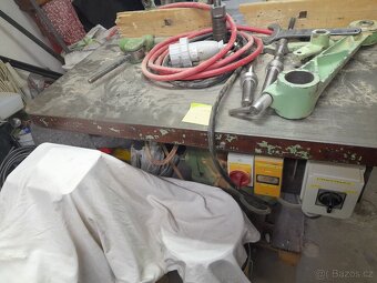 Spodní litinová fréza zn.TOS - 4