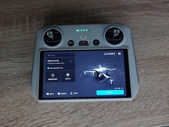 DJI Mini 3 Fly More Combo (DJI RC) - 4