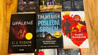 Knihy - detektivky, různé - 4