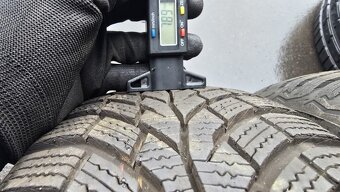 Zimní pneu 195/65/15 Continental - 4