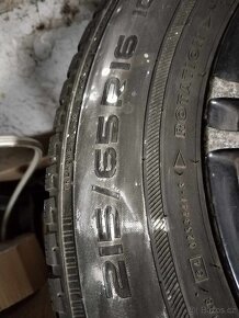 Kola NOKIAN 215/65 R 16 - 4