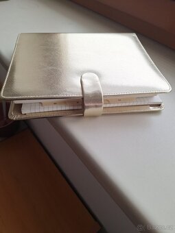 Diář Filofax Saffiano - limitovaná edice Gold 2018 - 4