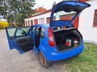 Ford Fiesta 2003 - 4