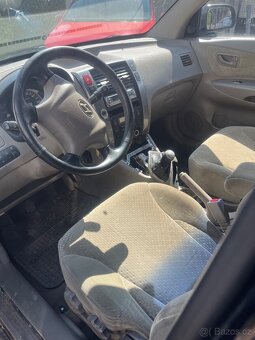 HYYUNDAI TUCSON JM 2005 2.0 82KW - 4