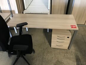 Kancelářské stoly Steelcase - 4
