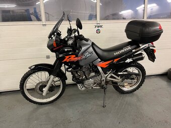 Honda NX650 Dominátor - 4