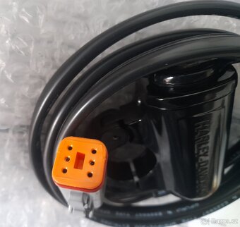 HARLEY DAVIDSON® zásuvka 12V - 4