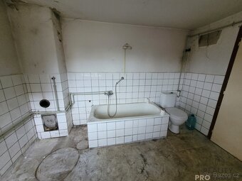 Prodej vícegeneračního domu Chvalčov - 4