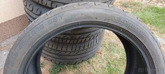 Letní pneu 245/40/19 Kormoran UHP - 4