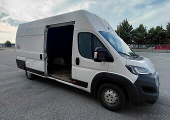 K pronájmu dodávka Boxer L4H3 s nákladovou Rampou - 4