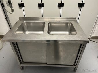 Nerezový dřez - 4