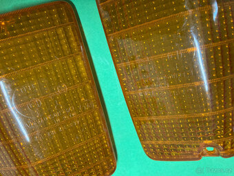 Skla předních blikačů ŠKODA 105,120 - 4