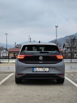 VW ID.3, 58 kWh, tepelné čerpadlo, servis VW - 4