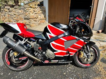 Honda vtr 1000 sp-2 - 4