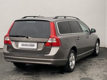 Volvo V70 2.0d ,  100 kW nafta, 2010 - 4