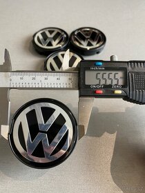 Středové krytky pro VW 55,5mm - 4