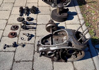 Jawa ČZ kývačka půlbuben, ČZ - díly motoru - 4