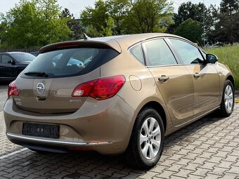 OPEL ASTRA 1.4 T 88KW R.2014 5DV - 4