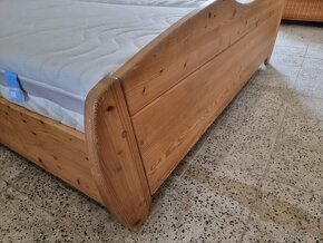 Kvalitní bytelné dvoulůžko Masiv 200x200x58 výška - 4
