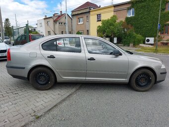 Škoda Octavia 1.6 MPI, 75kW Ambiente, odpočet DPH - 4