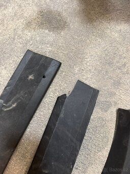 Plasty u zadního nárazníku a dveří (Land Rover Discovery 2) - 4