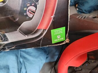 Volant s pedály+ hry na Xbox one - 4