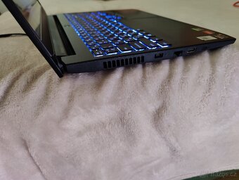 Herní notebook Lenovo - 4