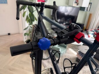 Tectake stojan na kolo - 4