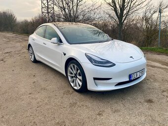 Tesla model3 SR+ - 4