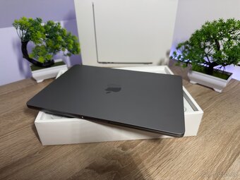 Apple Macbook Air M3 CTO - 4