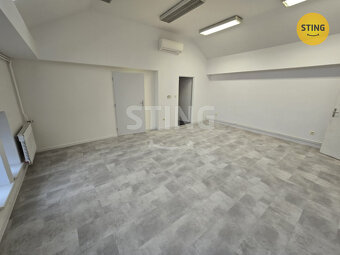 Pronájem podkrovního bytu 3+kk, 128500 - 4