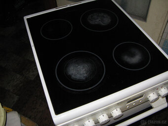 el. sporák Elektrolux - 4