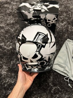 Prilba Grenzgaenger/ querly, Lko - 4