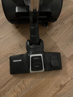 Vysavač Sencor SVC-1086TQ - 4
