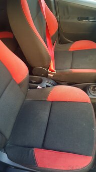 Peugeot 207 1,4 rok 2012 - 4