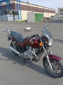 Honda CB 750 Seven Fifty - 4