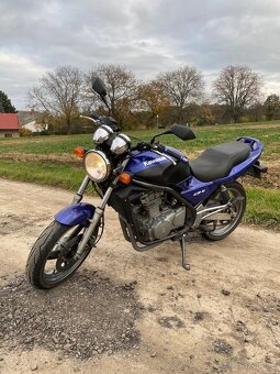 Kawasaki ER 5 - 4
