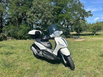Piaggio Beverly 350i sport touring, ABS,ASR - 4