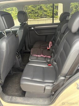 VW Touran 2.0TDI 103kw DSG rok 2013 - 4