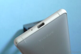 Sony Xperia XZ2 compact - 4