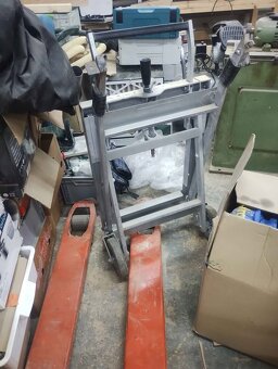 Makita MLT100 + podstavec a kotouče - 4