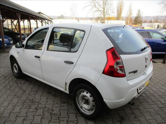 Dacia Sandero 1,4 i - 4