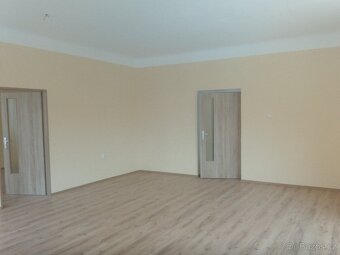 Pronájem bytu 2+1, 78m2,Sedlčany - 4