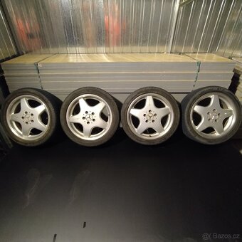 Kola AMG Mercedes Benz - 4