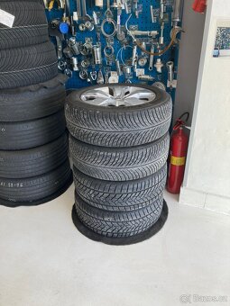Originální komplet kol Volvo XC40 235/55 R18 zimní pneumatik - 4